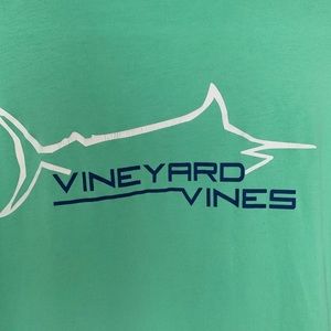 Me s Vineyard Vine T-shirt